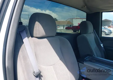 2003 Chevrolet Silverado 1500 Ls z USA, uszkodzony, nr VIN 1GCEC14T73Z194209